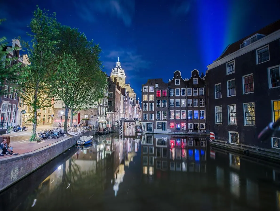 Anna Houseboat Hotel Amsterdam Botel